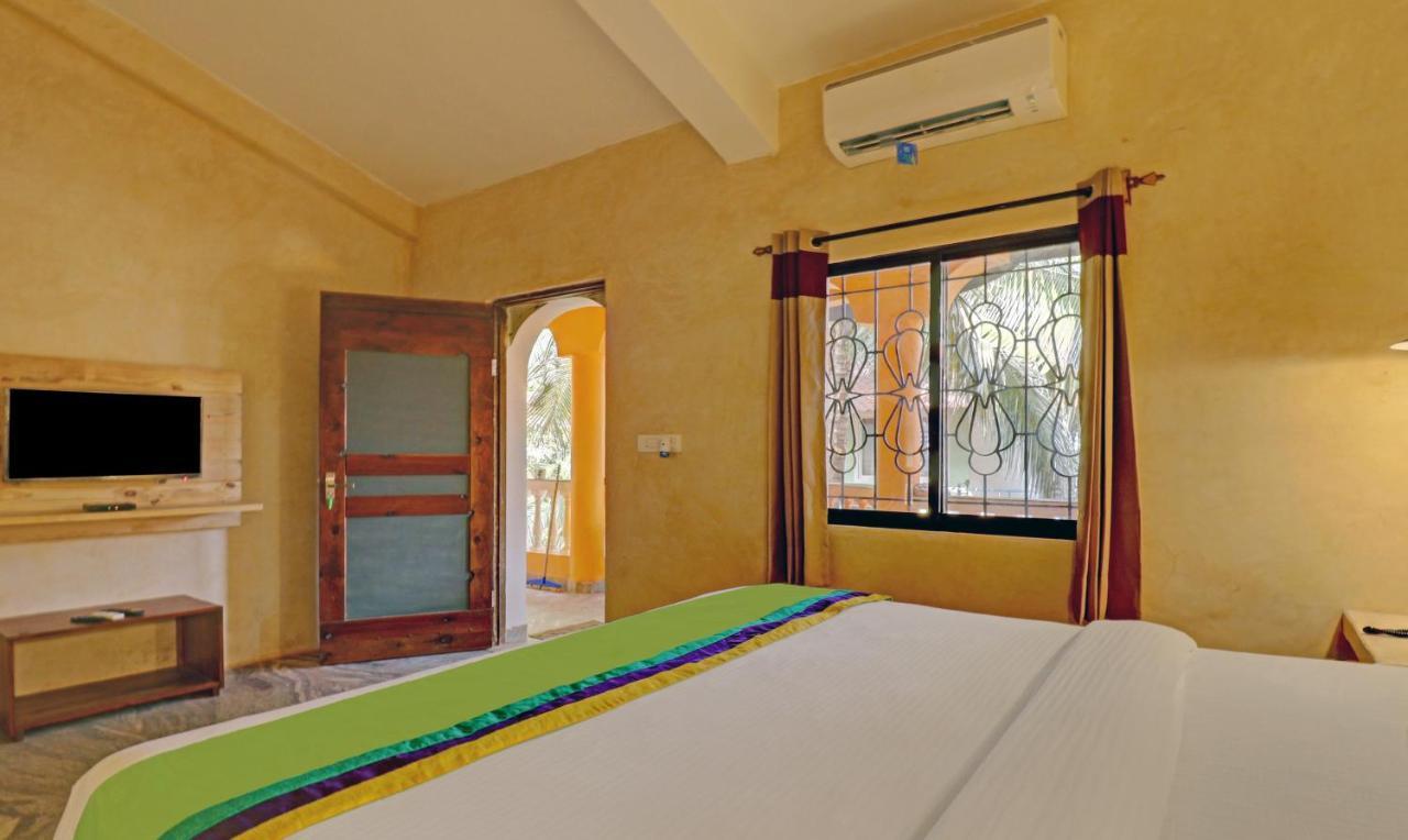 Treebo Morjim Banyan Resort Ngoại thất bức ảnh
