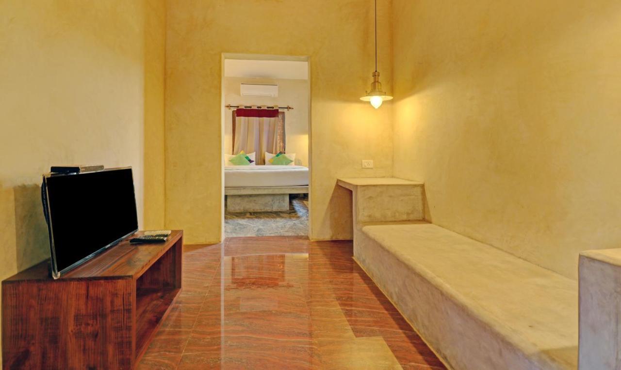 Treebo Morjim Banyan Resort Ngoại thất bức ảnh